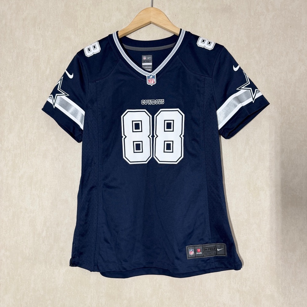 NFL Nike Women’s Dallas Cowboys Football Game Jersey Bryant 88 in Blue Navy L